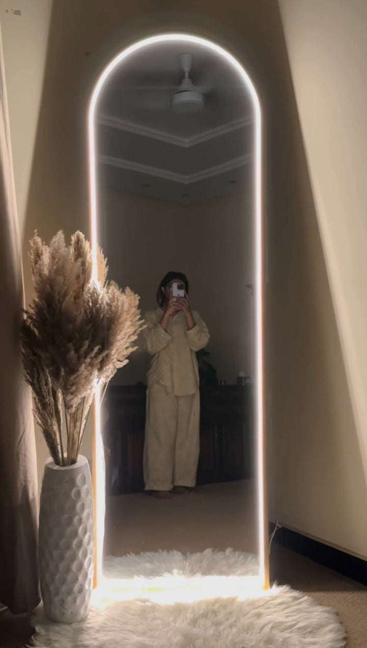 The Aurelia Arch — Full-Length LED Mirror | 6 ft × 2 ft | Golden Frame | Ambient Backlight