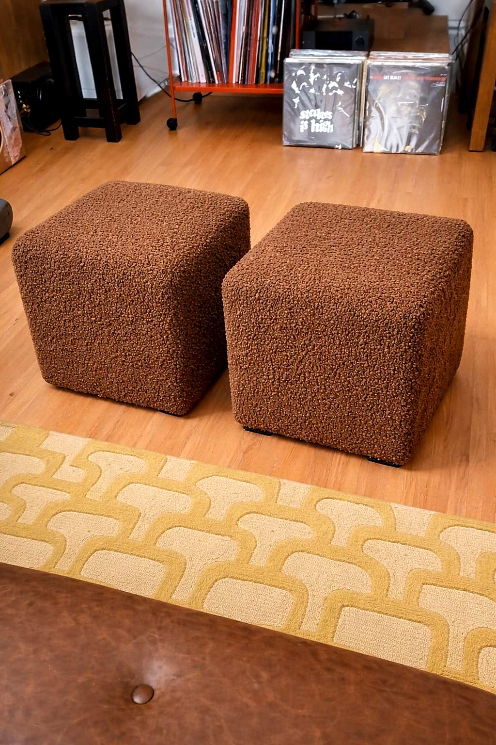 Cube bouclé Fabric Stool